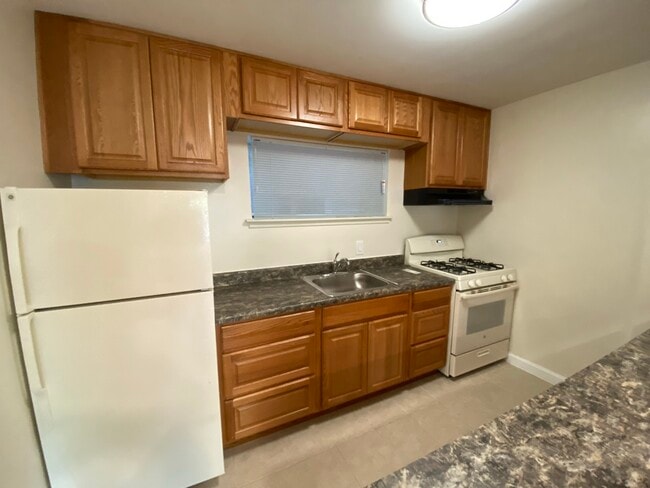 Westover Court Apartments