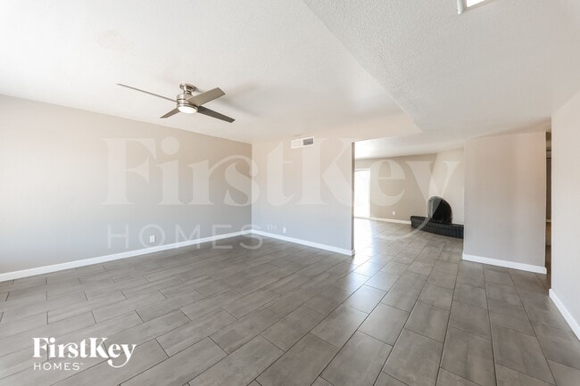 Photo - 4855 W North Ln