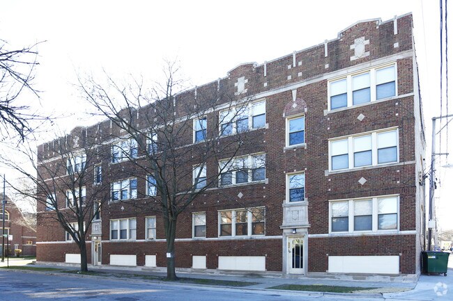 7400 S Yates