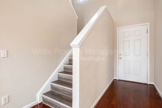 Photo - 17304 Commons Crossing Dr