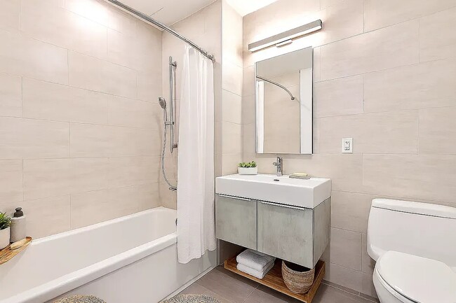 Photo - 1418 30th Ave Unit 2