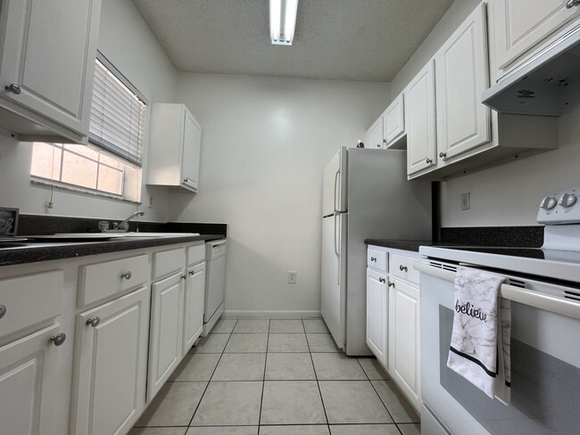 Building Photo - 2451 NW 96th Terrace Rental