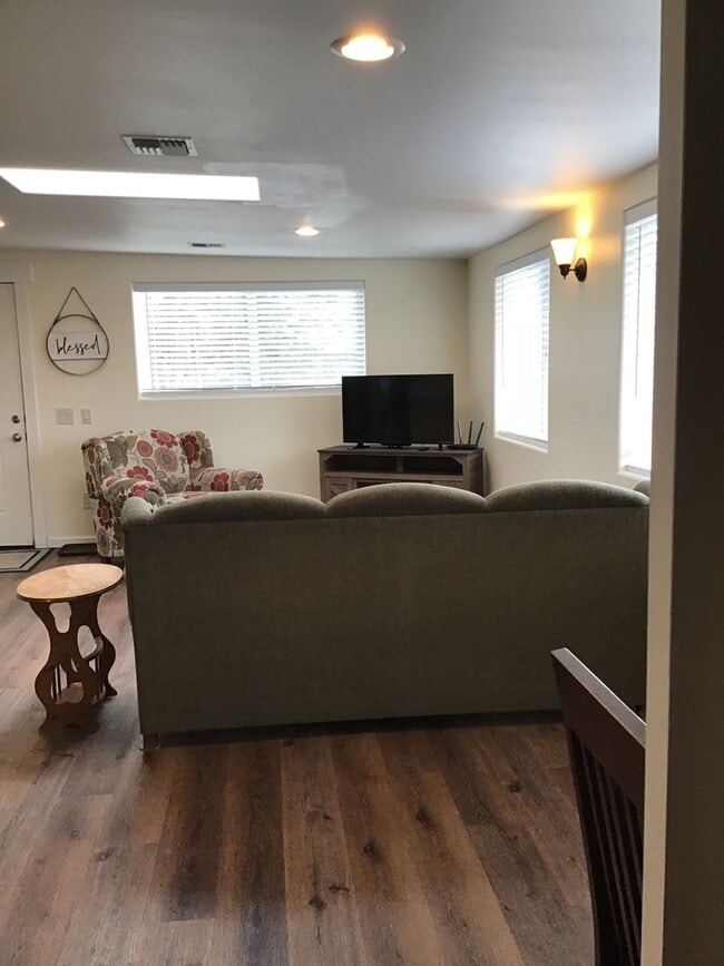 Photo - For Rent: Fully Furnished Barndominium downstairs unit 1 bedroom 1 bath on a Tumalo Ranch Unit 1