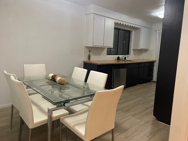 Photo - 8902 Rue Verville Unit 8902
