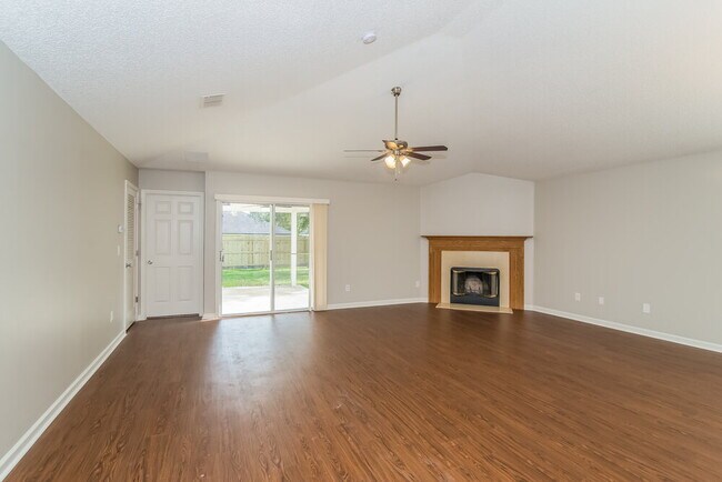 Photo - 847 Timberjack Ct