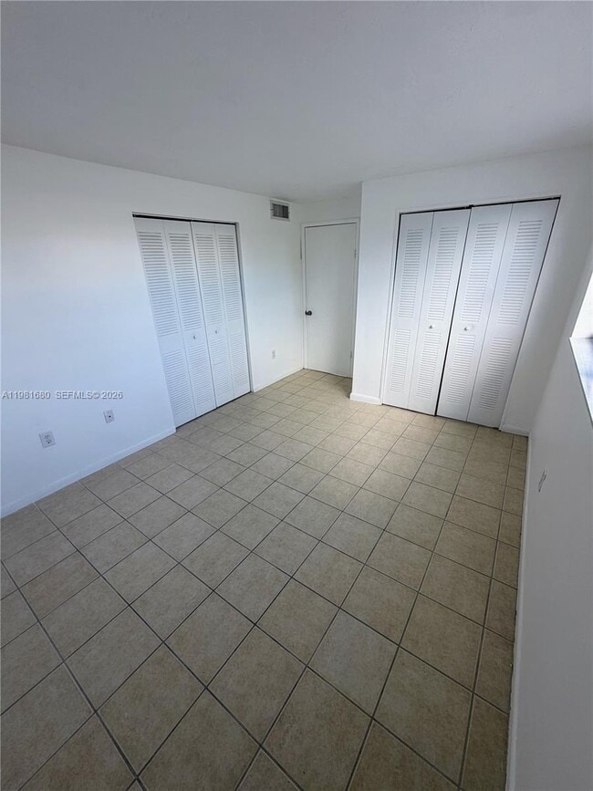 Photo - 2001 Bay Dr Unit 204