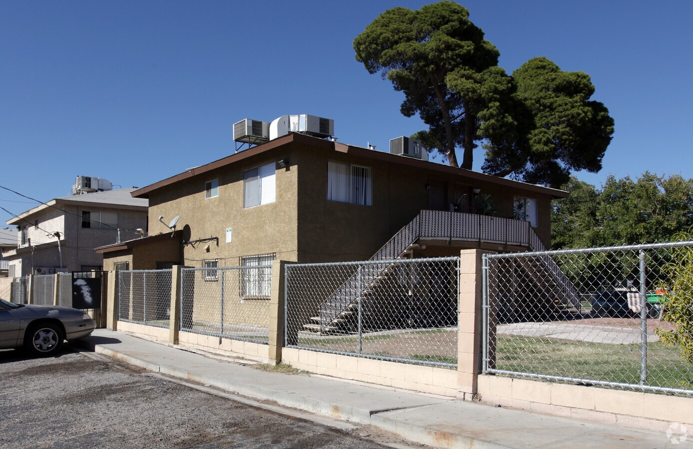 Photo - 505 North Cir