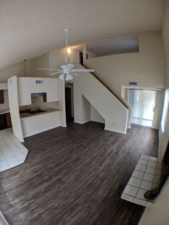 Photo - Beautiful Condo! MUST SEE! 2bed&2bath - 2 ...