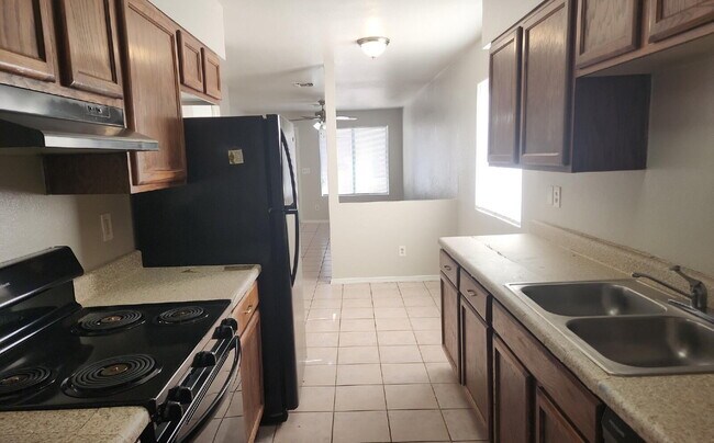 Prime Mesa Location – Comfort, Convenience & Value!
