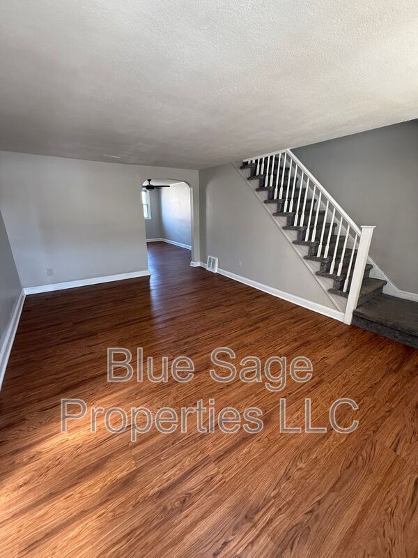 Photo - 319 S Church St