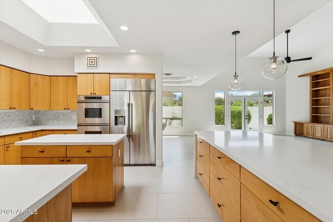 Building Photo - 6139 N 31st Ct