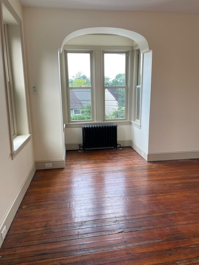 3549 Sunnyside Ave Unit 2