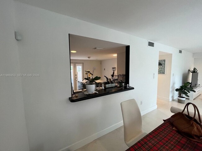 Photo - 5570 SW 70th Pl S