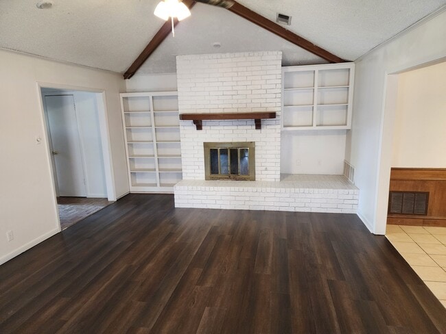 1802 Archer Dr