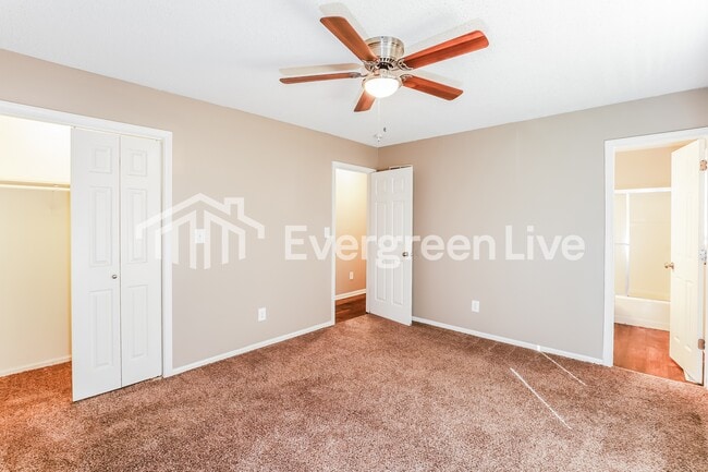 Photo - 1221 Milwaukee St