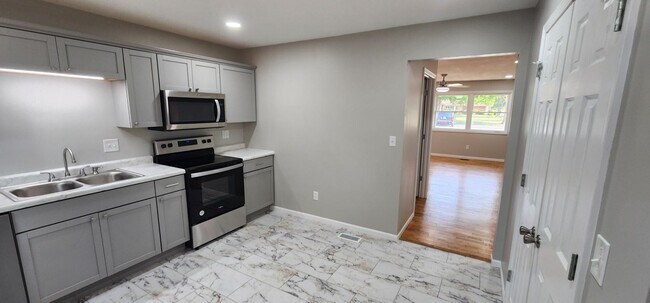 Photo - 520 Des Moines St