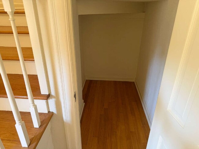 Photo - Beautiful two bedroom/1 bathroom with Original Details