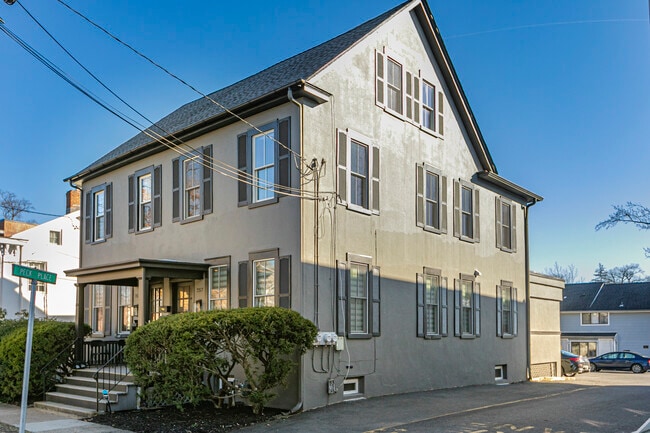 Photo - 357-359-359 Nassau St Unit A