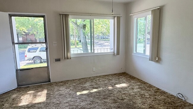 Photo - HOME FOR RENT