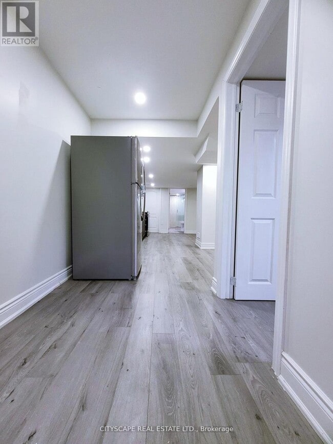Photo - 3754 Milkwood Crescent