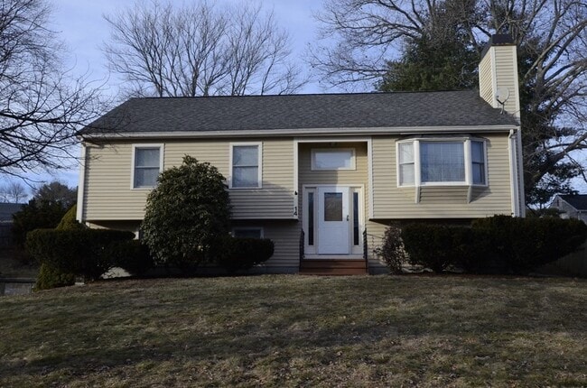 Building Photo - 14 Brion Rd Rental