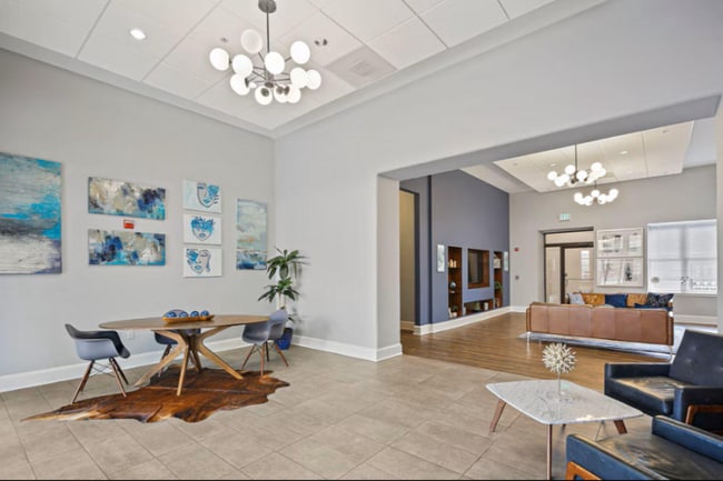 Photo - 301 W Franklin St Unit 502