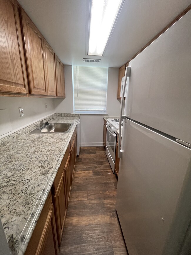 Photo - 742 Brandywine St SE Unit B1