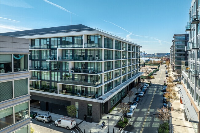 Photo - RiverParc 1200 Avenue