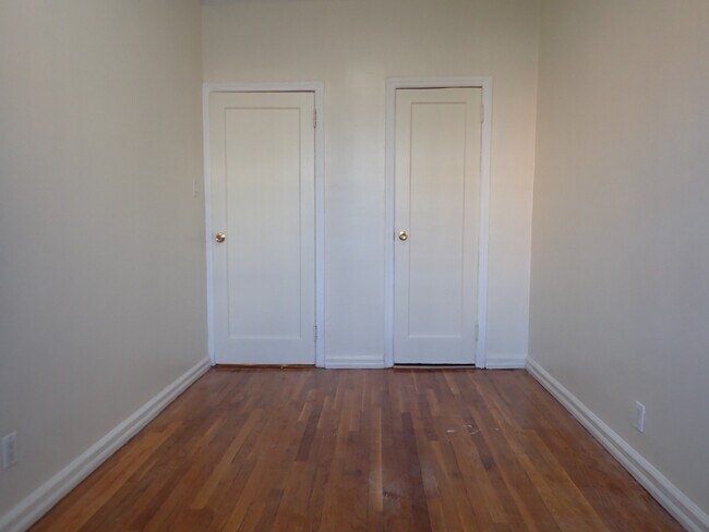 Photo - 386 E 54th St Unit 2