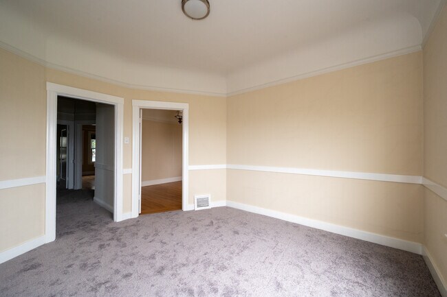 Photo - 149 Joost Ave Unit 149