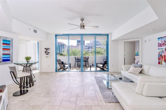 Building Photo - 333 Las Olas Way