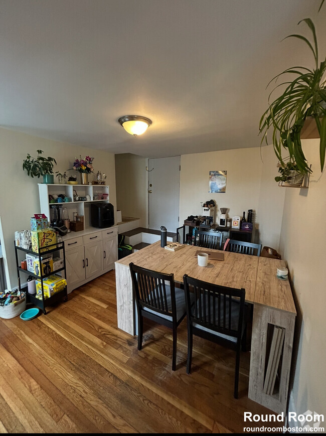 Building Photo - 15 Mansfield St Unit 2 Rental