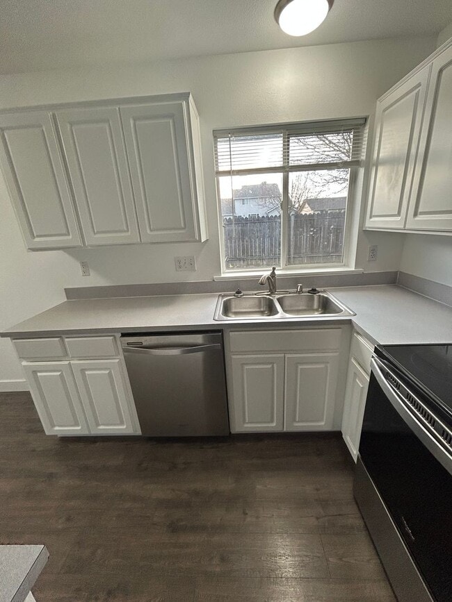 Photo - Beautifully Remodeled 2 Bedroom 1 Bath Duplex w/ Large Yard!! Pets are welcome! Electric car char...
