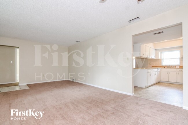 Photo - 204 Wense Ave