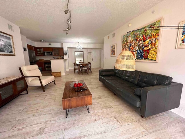 Building Photo - 3140 S Ocean Dr Rental