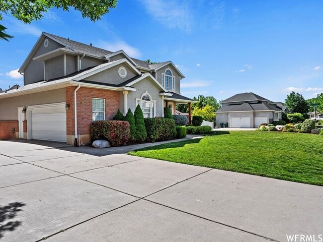 Photo - 3-bedroom, 2.5-bathroom home