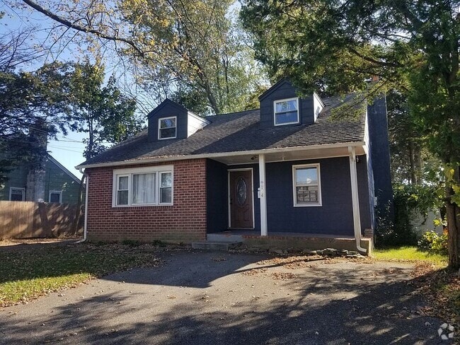 Building Photo - 104 Weeks Rd Rental