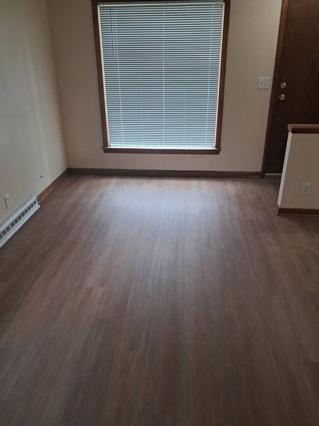 Photo - 6443 N 54th St