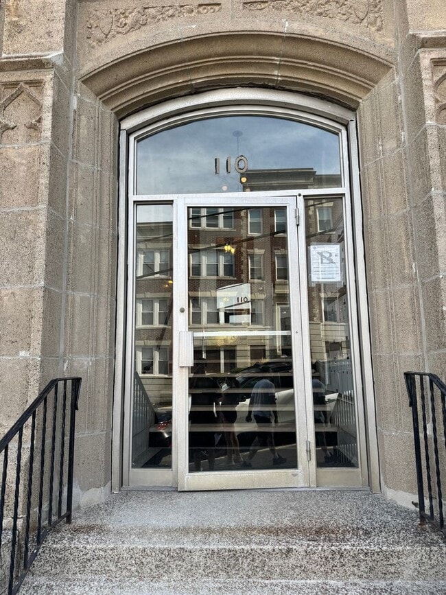 Photo - Great 1 bedroom Available 1/1/26