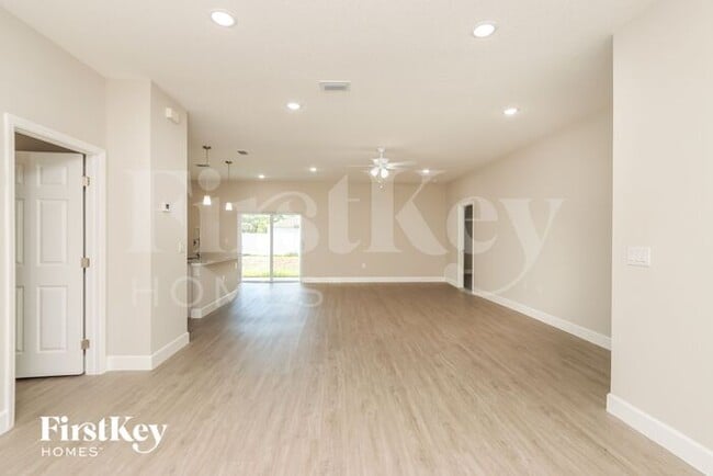 Photo - 541 Fellenz St