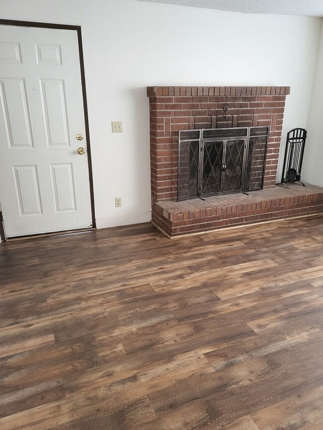 Photo - 4483-4485-4485 Campbell Dr SE Unit 4483