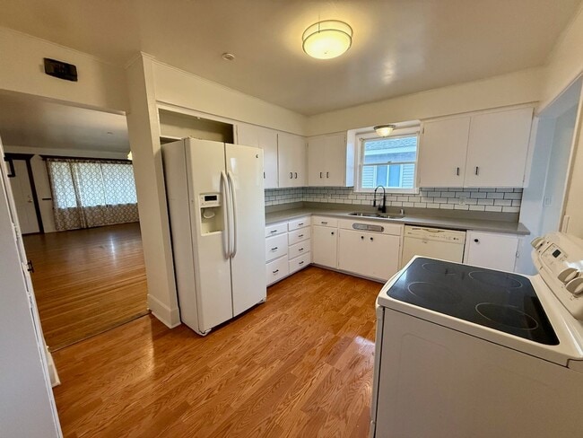 Photo - Spacious and Well-Equipped 3 Bed Spokane Home!!