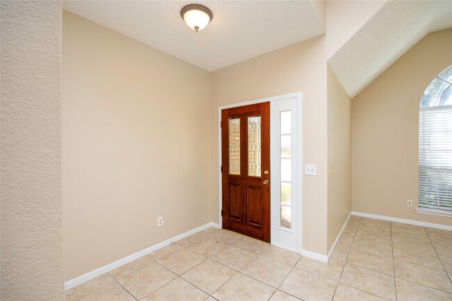 Photo - 811 Sierra Lake Dr