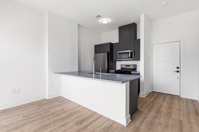 Photo - 3900 Berkman Dr Unit 208