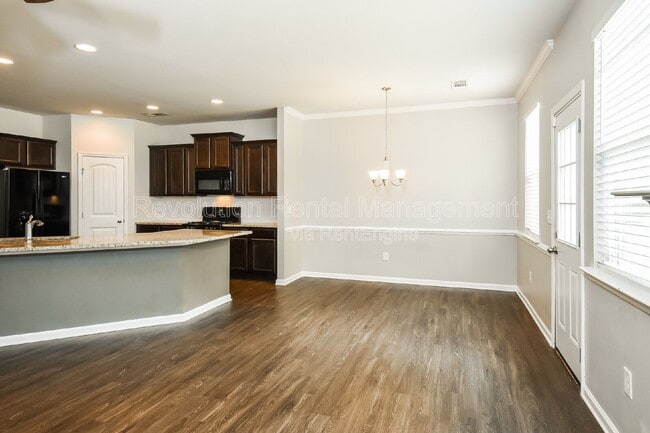 Photo - 20 Susie Creek Ln