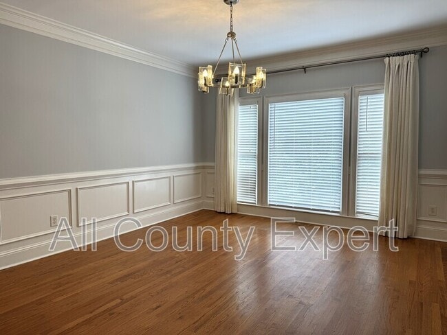 Photo - 871 Lenox Ct NE