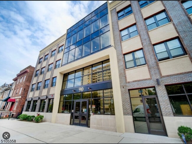Building Photo - 90 Clinton Ave Unit 306 Rental