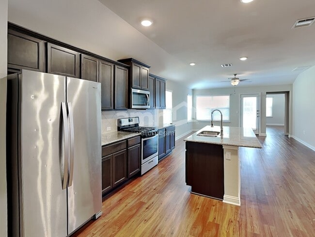 Photo - 8110 Cottage Rose Dr