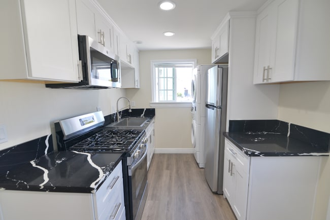 Building Photo - 11864 Ricky Ave Rental
