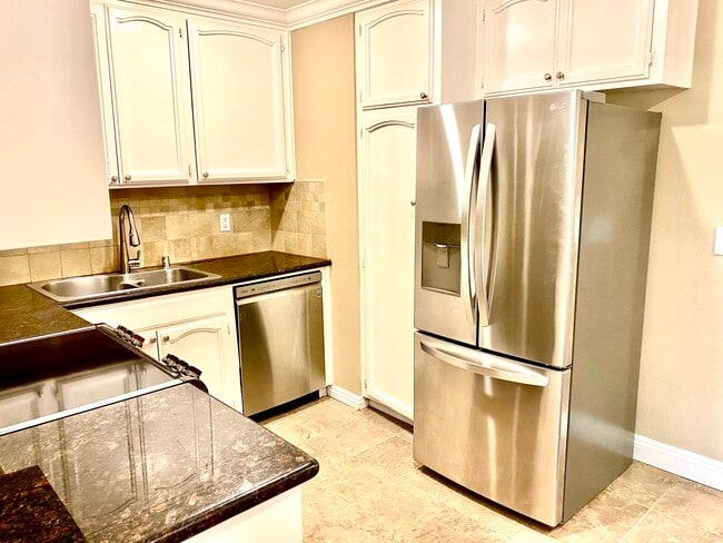 Photo - 5104 Westmont Ave